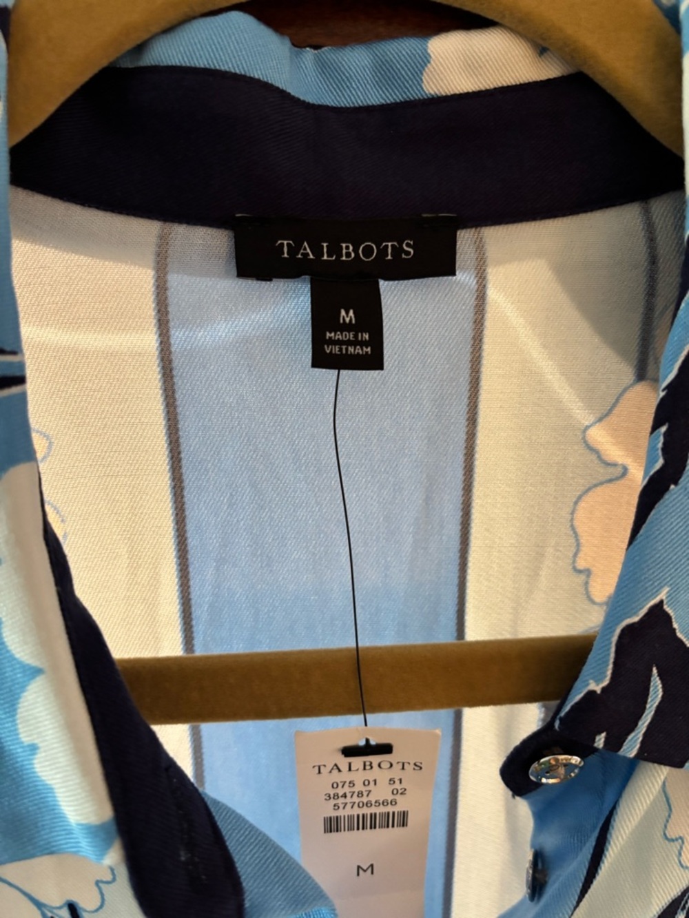 Talbots Button Front Shirt-Delightful Floral~Medium - Picture 6 of 12